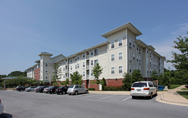 Churchill Senior Living in Germantown, MD - Building Photo - Building Photo