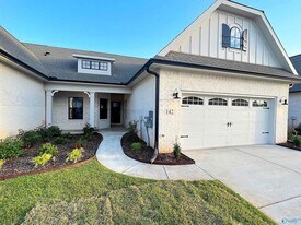 142 Rugby Dr in Madison, AL - Building Photo