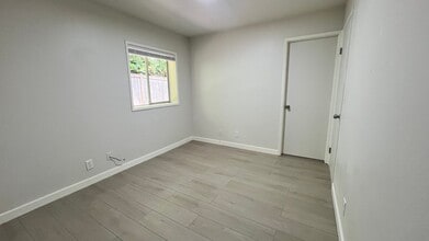 120 S 108th St in Seattle, WA - Building Photo - Building Photo