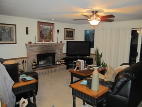 12490 SW North Dakota St in Tigard, OR - Building Photo - Building Photo