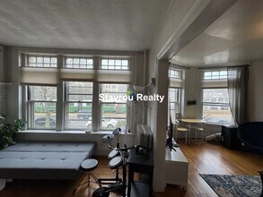 1681 Beacon St in Brookline, MA - Building Photo - Building Photo