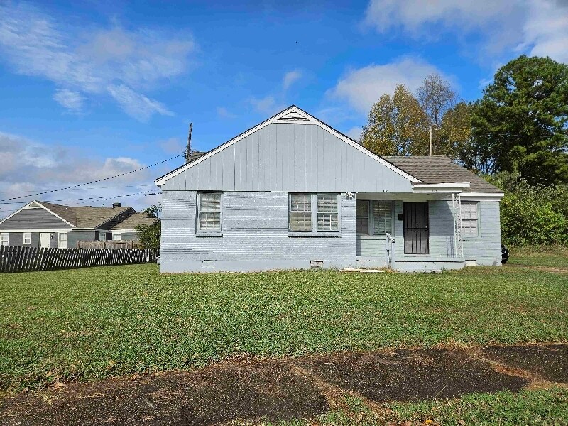 108 Eastview Cove in Memphis, TN - Building Photo