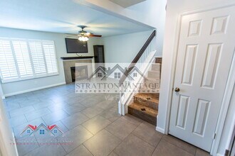 310 E Bluebell Ln in Tempe, AZ - Foto de edificio - Building Photo