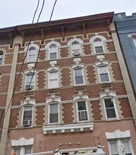 331 Baldwin Ave in Jersey City, NJ - Foto de edificio - Building Photo