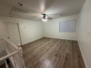 9248 Grassy Weep Ct in Las Vegas, NV - Building Photo - Building Photo