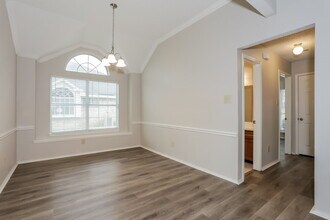 712 Stain Glass Dr in Desoto, TX - Building Photo - Building Photo