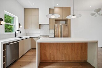 1570 Flat Shoals Rd SE in Atlanta, GA - Building Photo - Building Photo