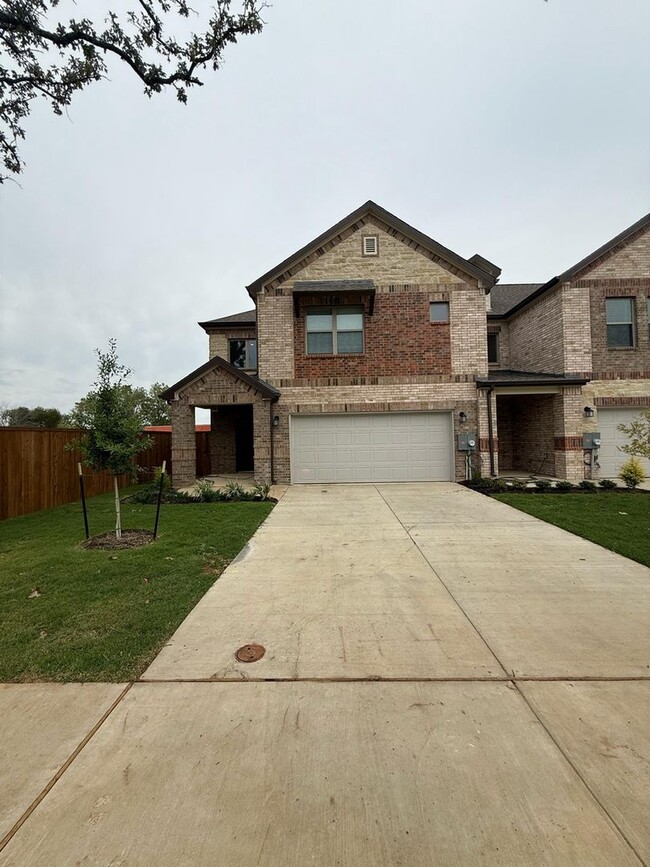 144 Pinkie Holmes Dr in Grand Prairie, TX - Building Photo - Building Photo