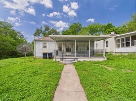 3354 Jackson Ave in Kansas City, MO - Building Photo