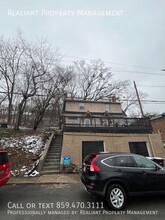 728 Woodland Ave in Frankfort, KY - Foto de edificio - Building Photo