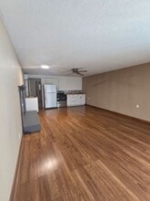 404 E Hopi St in Farmington, NM - Foto de edificio - Building Photo