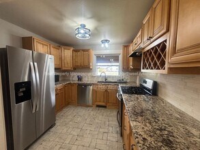 717 NW 6th St in Bentonville, AR - Building Photo - Building Photo