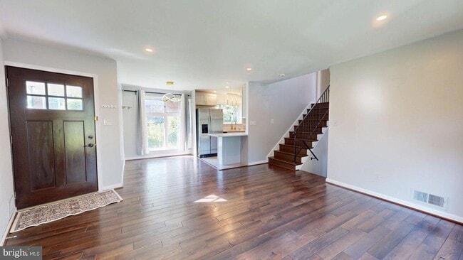 6337 Phyllis Ln in Alexandria, VA - Building Photo - Building Photo