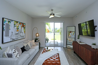 South of Atlantic Luxury Apartments in Delray Beach, FL - Foto de edificio - Interior Photo