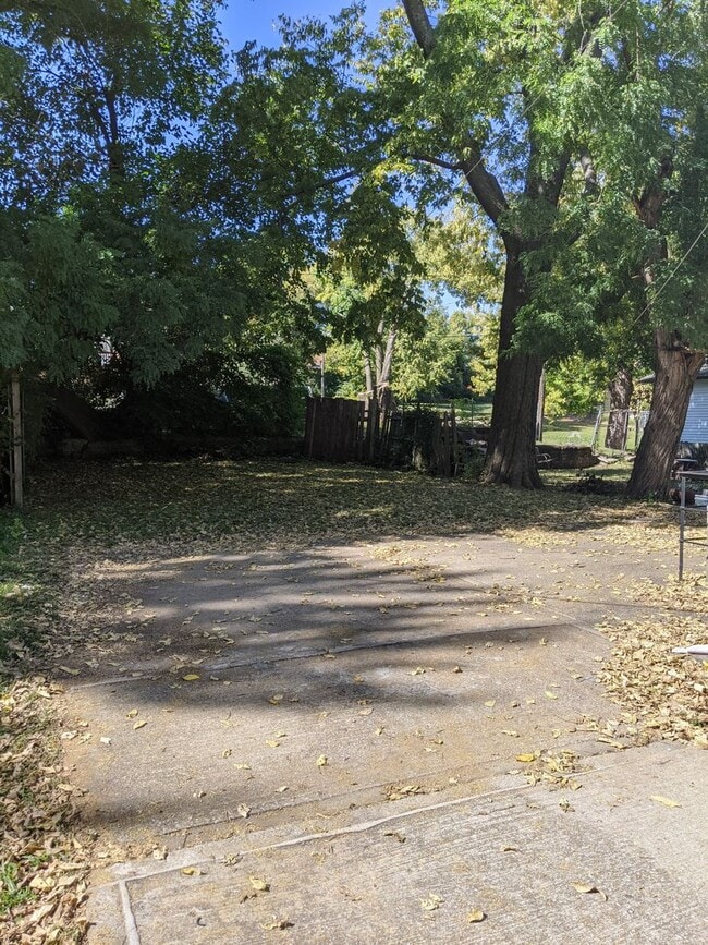 2006 Agnes Ave in Kansas City, MO - Building Photo - Building Photo