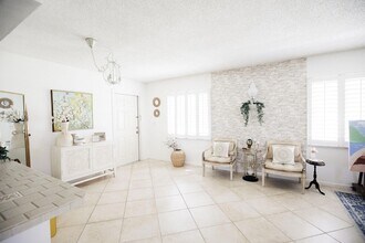 2403 Lowson Blvd in Delray Beach, FL - Building Photo - Building Photo