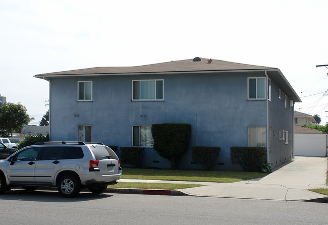 2985-2995 Luna Dr in Ventura, CA - Building Photo - Building Photo