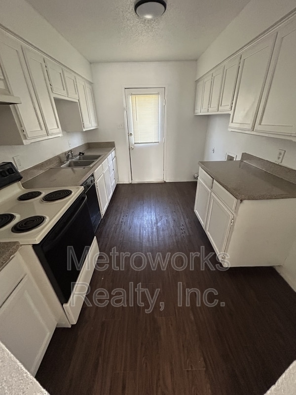 111 Pine Meadow Dr in Kennedale, TX - Building Photo - Building Photo