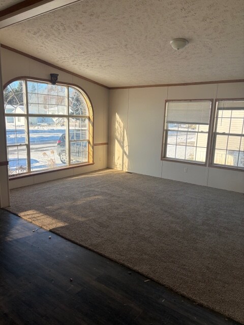 83 Hunters Rill in Lapeer, MI - Foto de edificio