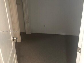 8936 W Flagler St in Miami, FL - Building Photo - Building Photo