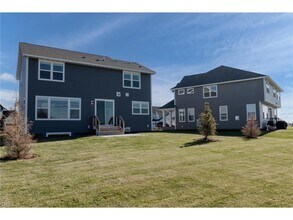 10226 Arrowwood Path in Woodbury, MN - Building Photo - Building Photo