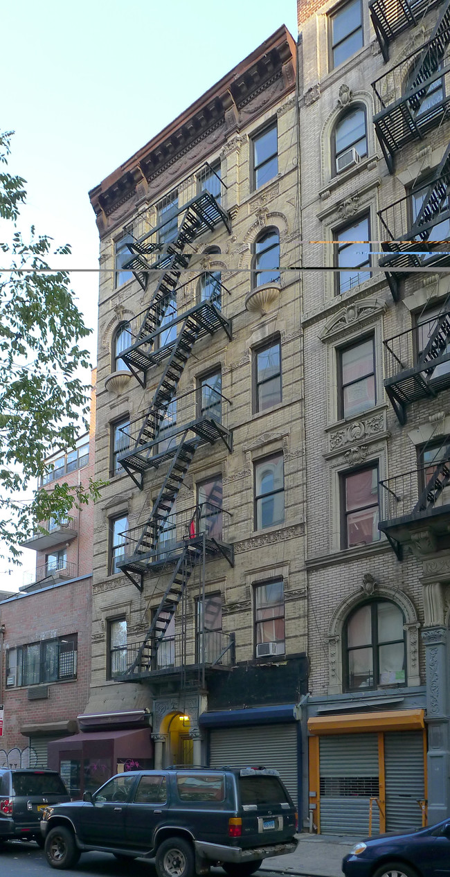 40 Rivington St in New York, NY - Building Photo - Building Photo