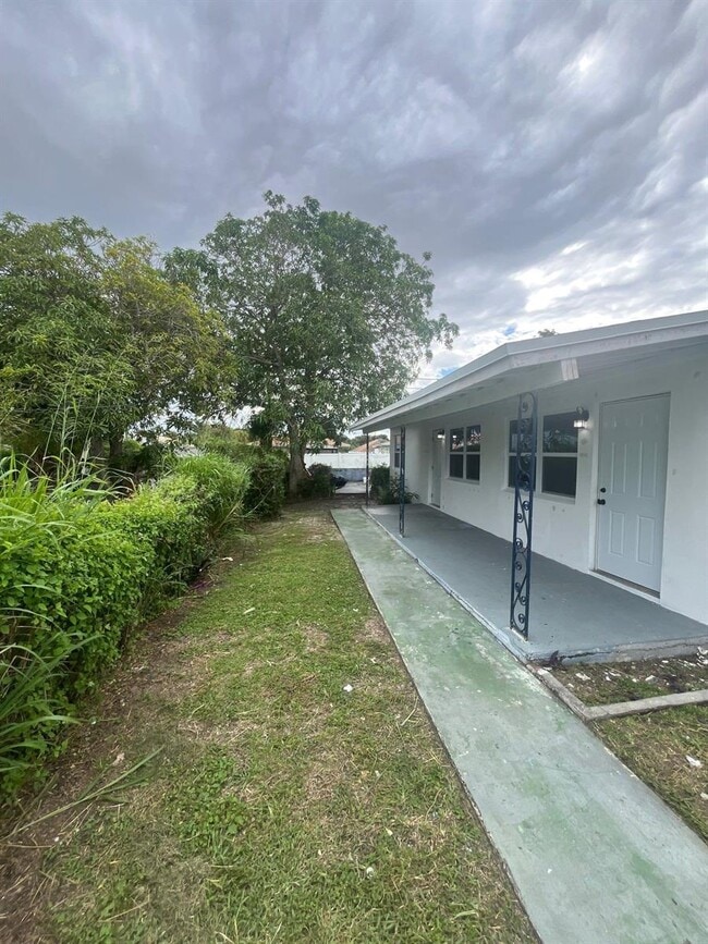 property at 1457 W 31st St