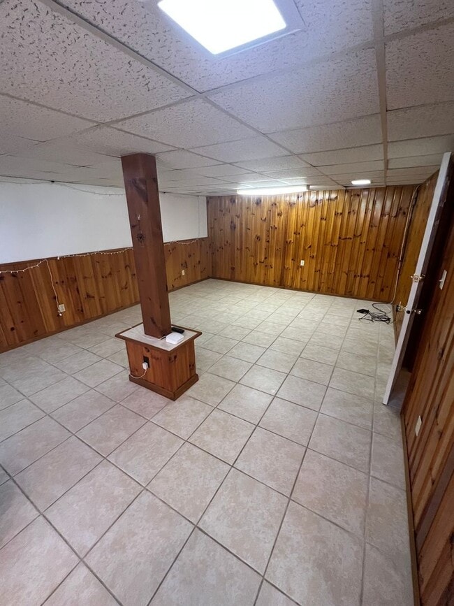 1035 Oakmont Cir in Lynchburg, VA - Building Photo - Building Photo