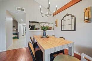 1314 Town Cir in Baytown, TX - Building Photo