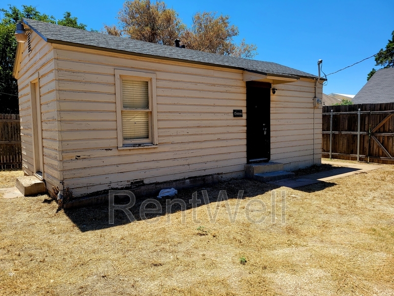 1621 Avenue Y Ave in Lubbock, TX - Building Photo