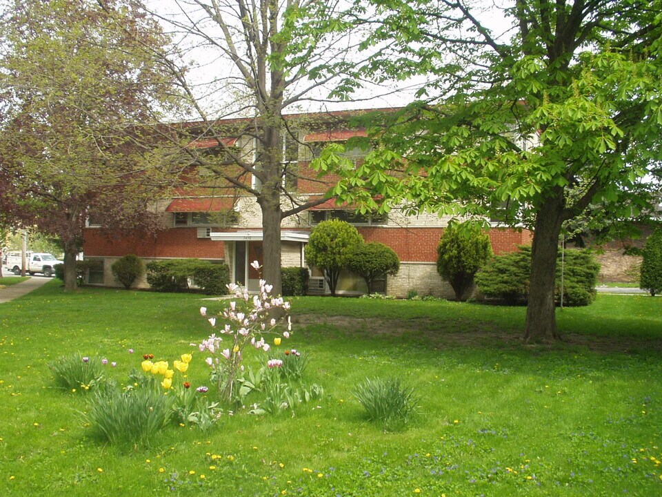 7450 Franklin St in Forest Park, IL - Building Photo