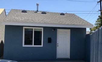 15612 Ermanita Ave in Gardena, CA - Building Photo