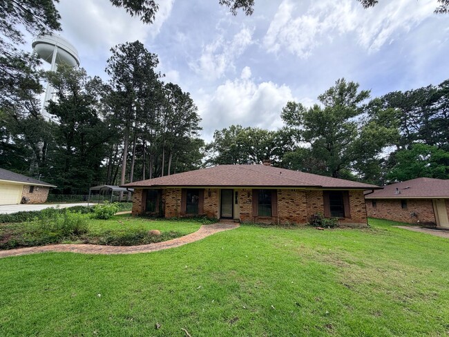 property at 5047 Town N Dr