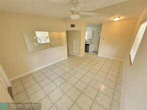 4870 NE 16th Ave in Pompano Beach, FL - Building Photo - Building Photo