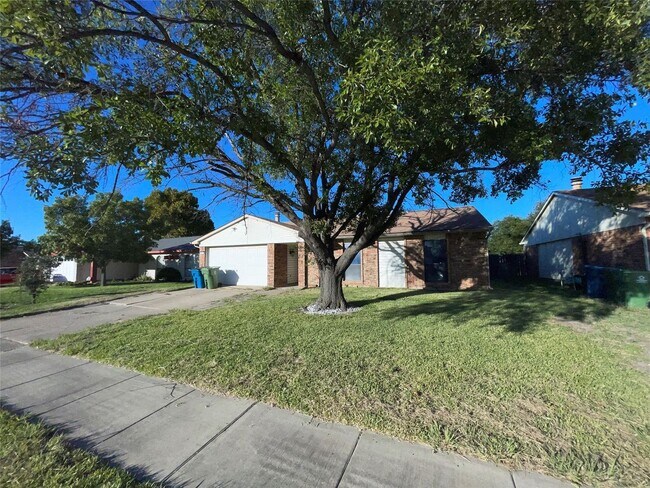 property at 5653 Phelps St