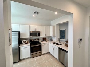 6240 Fairmont Ln in Palmetto, FL - Building Photo - Building Photo