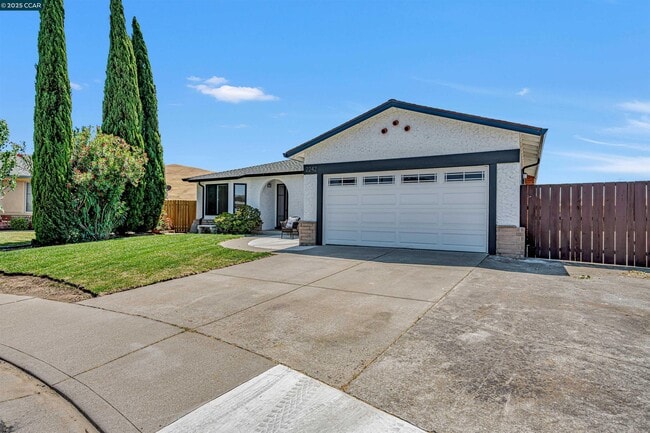2242 Westwood Ct in Pittsburg, CA - Building Photo - Building Photo
