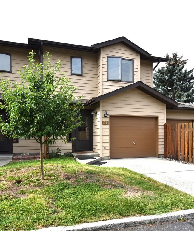 property at 1712 W Olive St