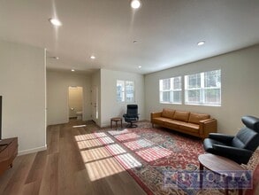613 Trevethan Ave in Santa Cruz, CA - Building Photo - Building Photo