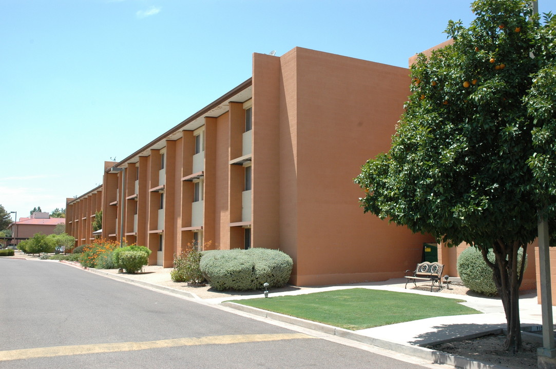 Paradise Valley Baptist Retirement Center in Phoenix, AZ - Building Photo