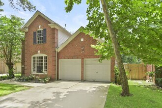 2111 Village Dale Ave in Houston, TX - Building Photo - Building Photo