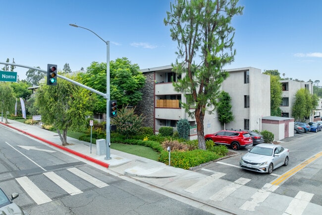 Woodland House Apartments