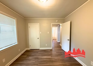 1080 Waring Rd in Memphis, TN - Building Photo - Building Photo