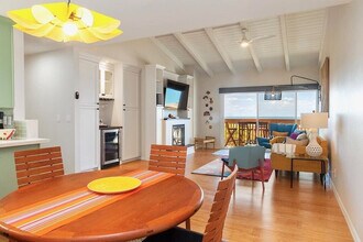 411 S Sierra Ave in Solana Beach, CA - Building Photo - Building Photo