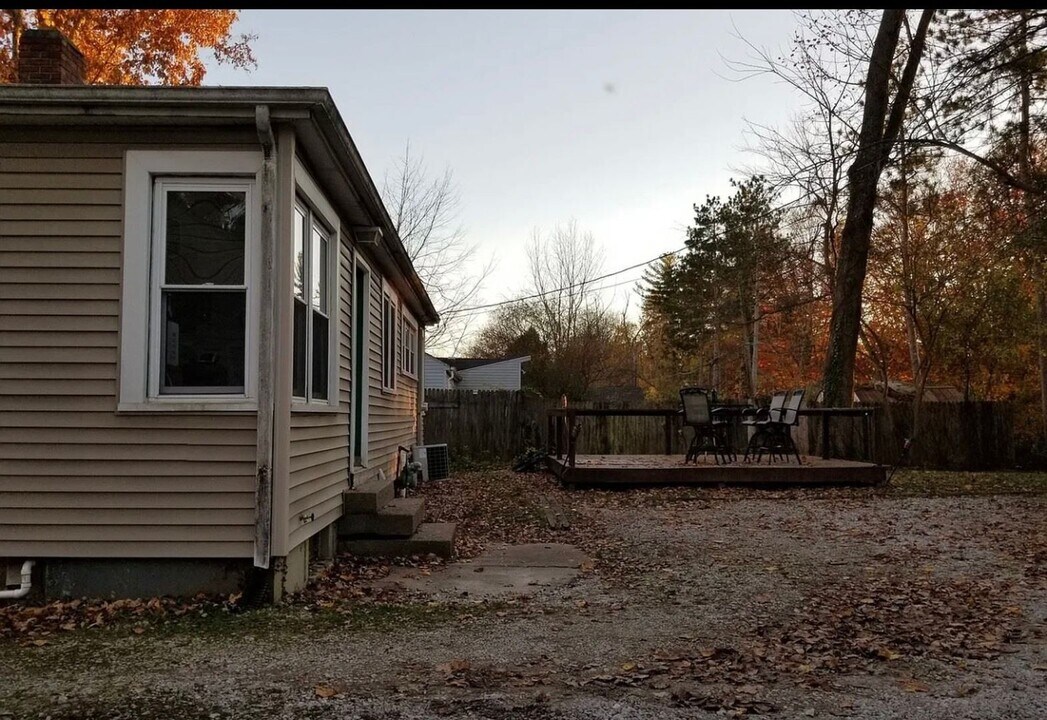 117 N Jefferson St in Bloomington, IN - Building Photo