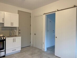1201 Pennsylvania Ave in Miami Beach, FL - Building Photo - Building Photo