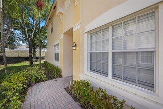 12471 SW 42nd St in Miramar, FL - Building Photo - Building Photo