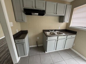 87 Eastview Dr in Memphis, TN - Building Photo - Building Photo