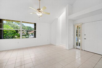 8111 Northboro Ct in Lake Clarke Shores, FL - Building Photo - Building Photo