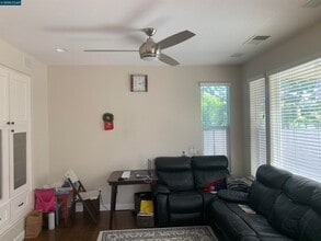 4012 Gallaup Ct in Dublin, CA - Building Photo - Building Photo